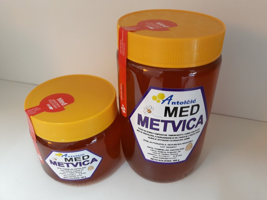 Med hrvatskih pčelinjaka